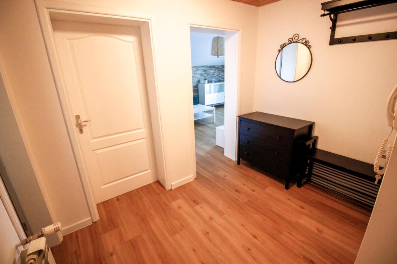 Apartment Castelmuschio Omisalj Bagian luar foto