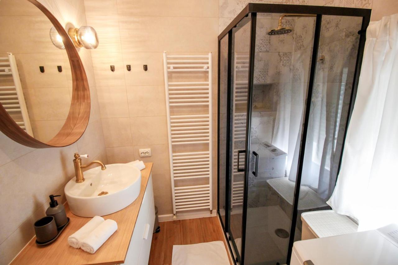Apartment Castelmuschio Omisalj Bagian luar foto